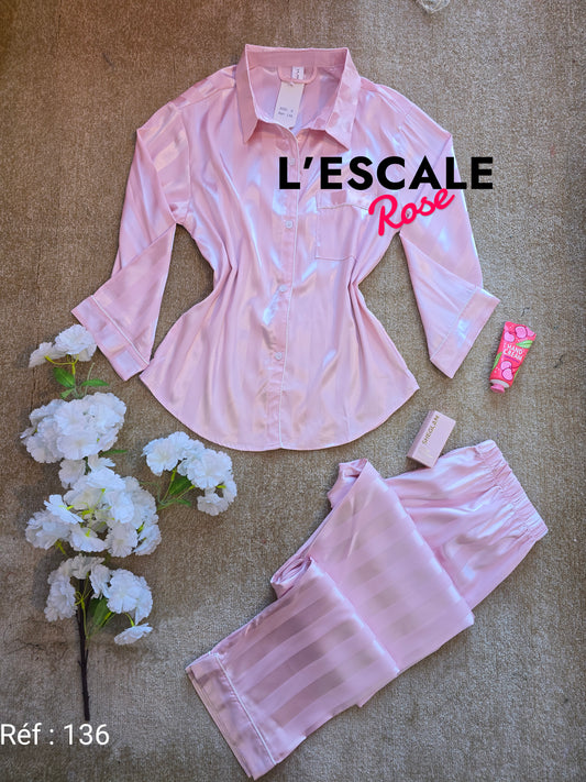 Pyjamas en satin 136