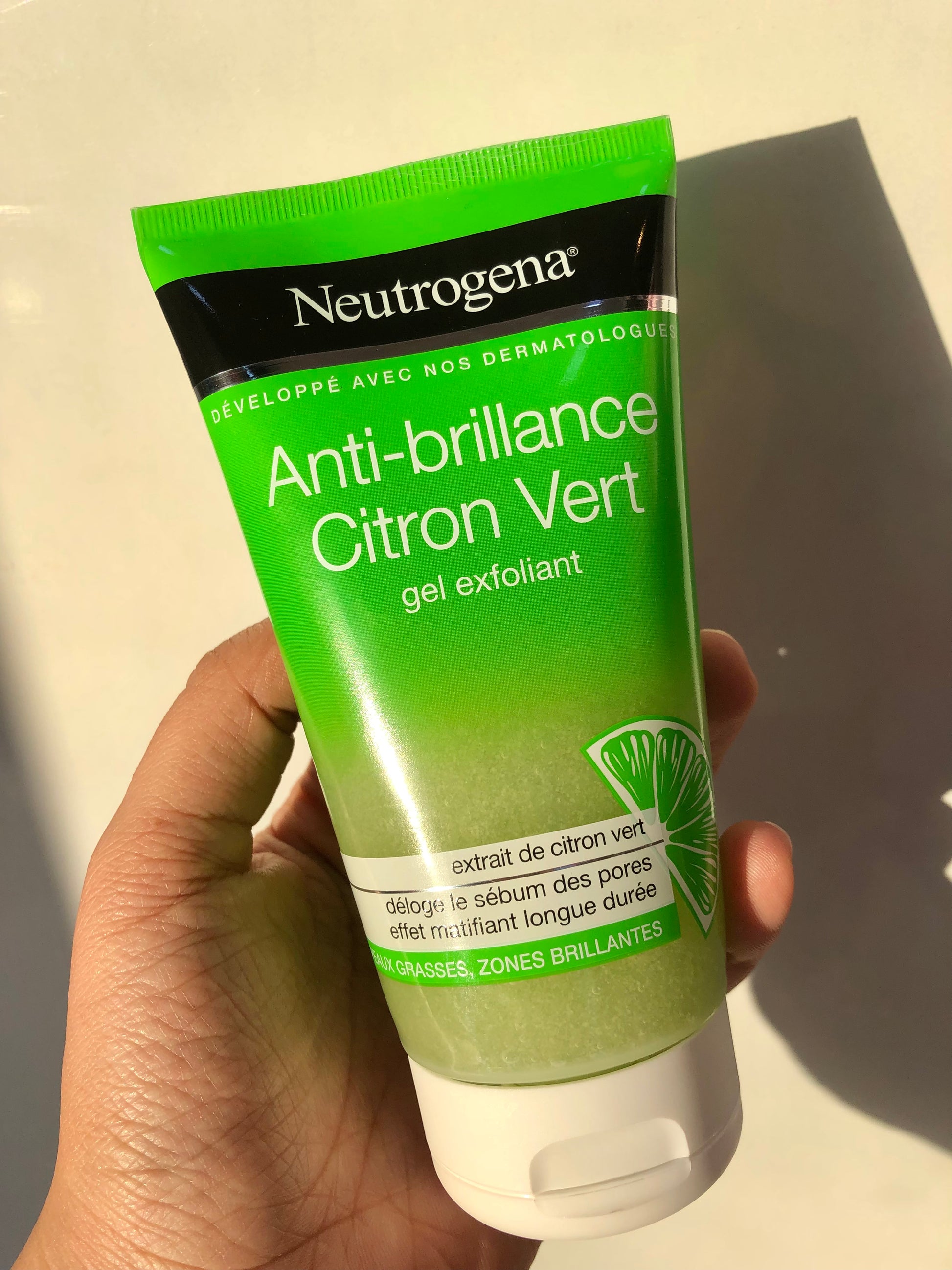 Neutrogena Anti-brillance Citron Vert : gel exfoliant 150ml